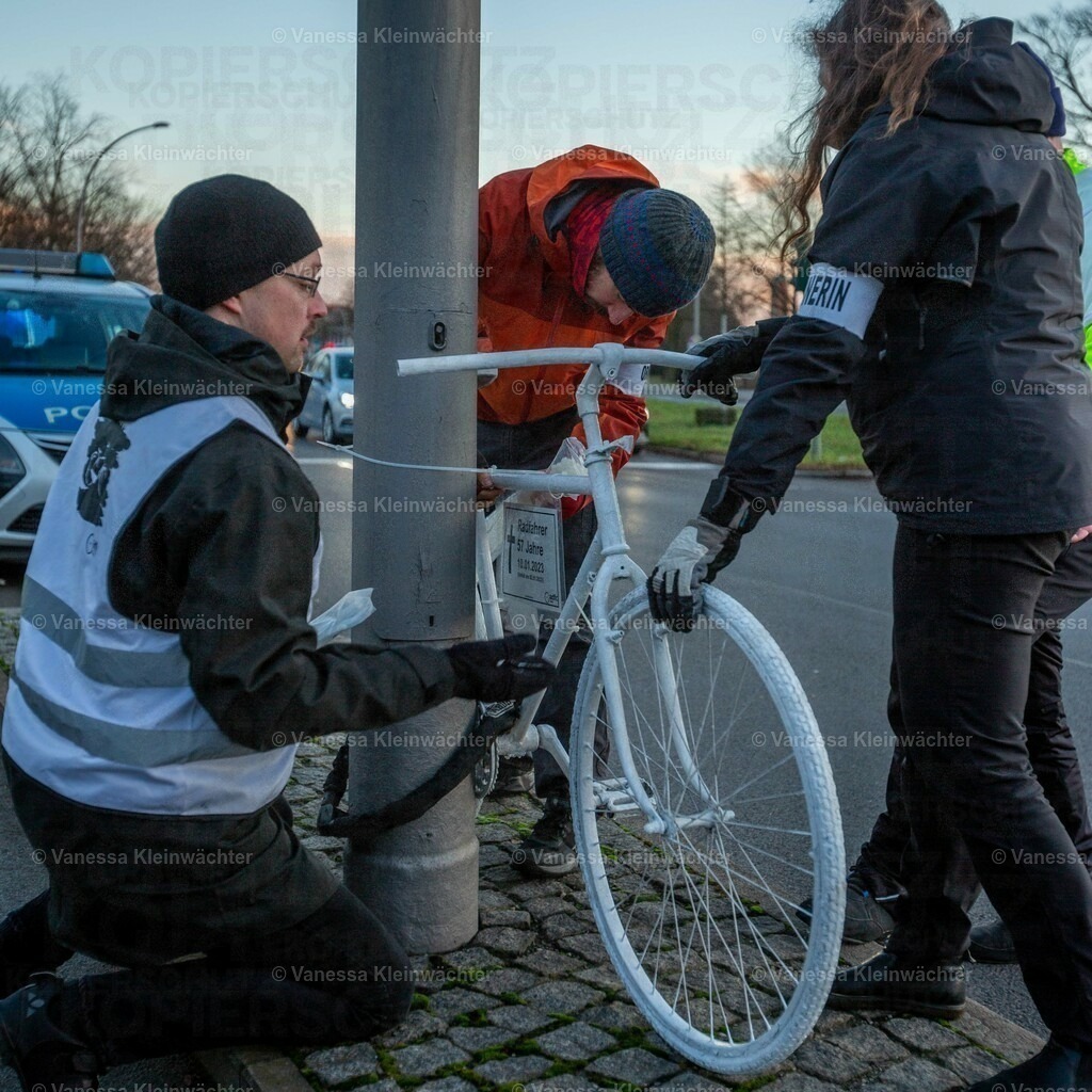 230115_Geisterrad_Spandau-7 | Vanessa Kleinwächter - Realisiert mit Pictrs.com