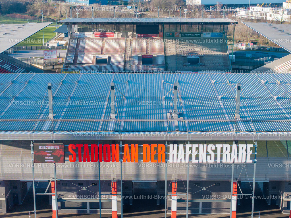 Essen241260107RWE-StadionAnDerHaffenstrasse | Luftbild, Fußballstadion an der Hafenstraße des Clubs Rot-Weiss Essen,3. Bundesliga , Essen-Borbeck, Tribünen, ,Essen, Ruhrgebiet, Nordrhein-Westfalen, Deutschland Copyright: Blossey Mantler