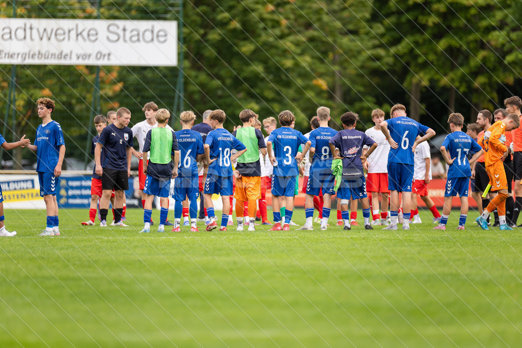 20250920_Picselweb-Fotografie_1R3_2073 | JFV D/A &amp; Stade - VfB Oldenburg0:1 VfB no70:2 VfB no70:3 VfB JFV Eigentor0:4 VfB no70:5 VfB no71:5 JFV no3 Jaric Jimenez-Voss2:5 JFV no9 Janko Sylvester3:5 JFV no16 Damian Elias Mihro Burekovic - Realisiert mit Pictrs.com