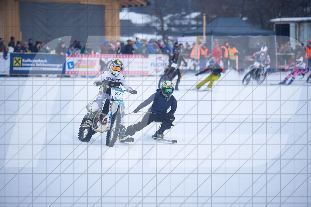 11. Holzknecht Skijöring | Skijöring am 24.01.2026: 11. Holzknecht Skijöring in Gosau am Dachstein, Oberösterreich, ÖsterreichFoto: © 2026 Martin Bihounek | mb-creative.eu