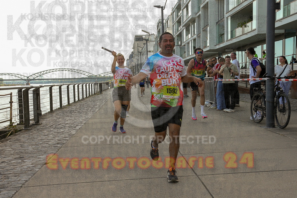 250920_1452_EX1_7988 | Sportfotografie im Rhein-Sieg Kreis, Köln, Bonn, NRW, Rheinland Pfalz, Hessen, etc. Unser Tätigkeitsfeld umfasst den Laufsport vom Volkslauf über den Marathon, Duathlon, Triathon bis zum Ultralauf wie Kölnpfad Ultra oder Schindertrail.