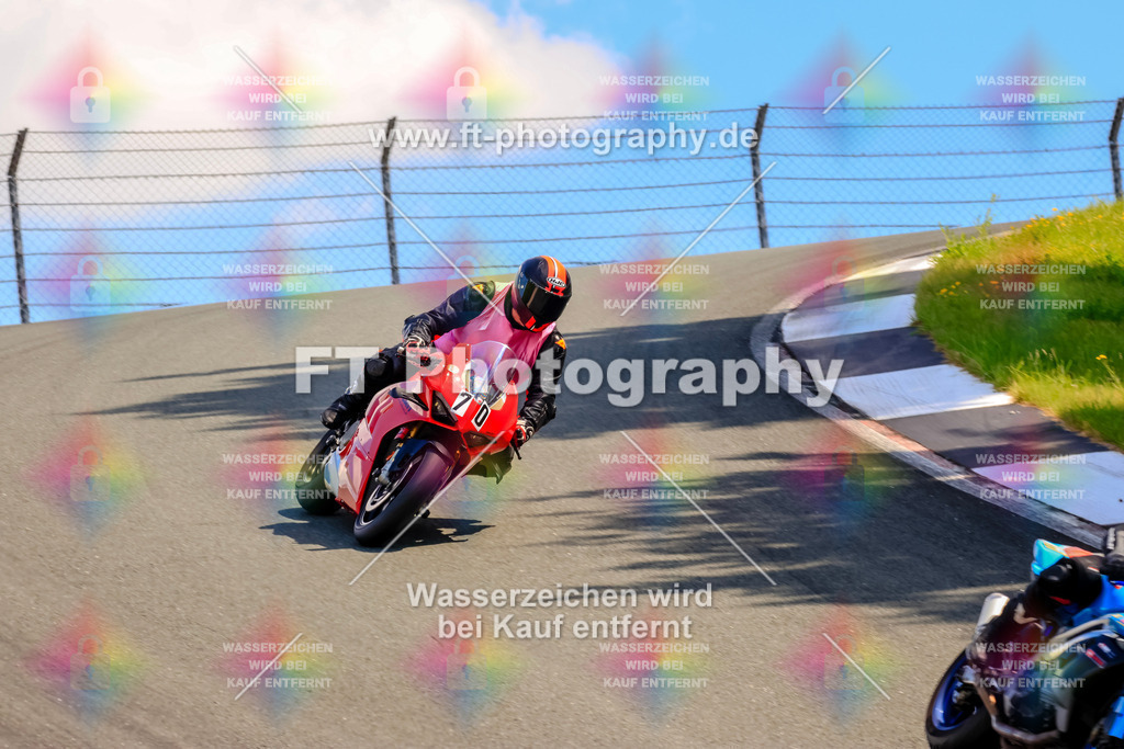 _TCM4349 | Hier findet Ihr Bilder von Touristenfahrten auf der Nürburgring Nordschleife oder von anderen Veranstaltungen die ich besucht habe. Viel Spass beim Durch Schauen 