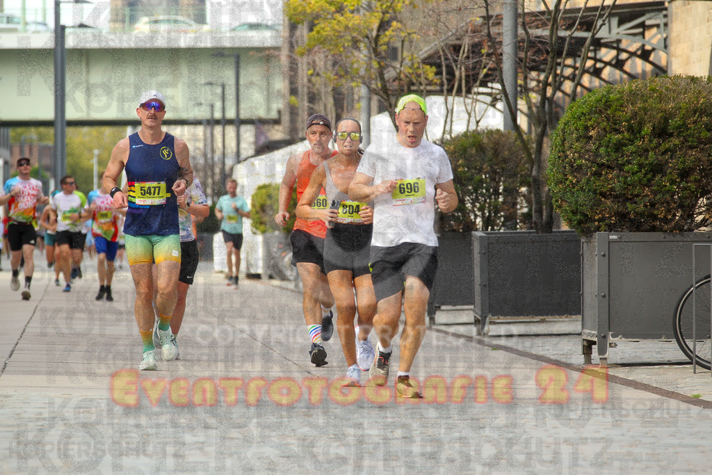 250920_1519_EV4_8460 | Sportfotografie im Rhein-Sieg Kreis, Köln, Bonn, NRW, Rheinland Pfalz, Hessen, etc. Unser Tätigkeitsfeld umfasst den Laufsport vom Volkslauf über den Marathon, Duathlon, Triathon bis zum Ultralauf wie Kölnpfad Ultra oder Schindertrail.