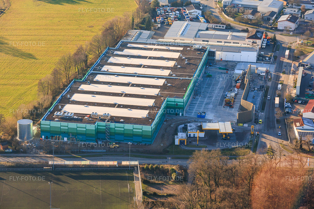 Luftbild: Neubau des Logistikpark der HANSAINVEST und DFI-Real-Estate Kandel für FRISCHEPLATTFORM SÜDWEST der Gemüsering Stuttgart GmbH in Wörth am Rhein im Bundesland Rheinland-Pfalz in Deutschland. Foto: IMG_152615.jpg vom 31.12.2025 durch Werner Riehm/FLY-FOTO.deWWW.HANSAINVEST.DE
