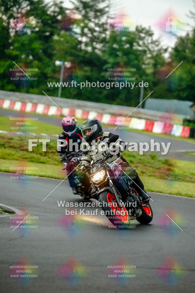 VBK-4097 | Hier findet Ihr Bilder von Touristenfahrten auf der Nürburgring Nordschleife oder von anderen Veranstaltungen die ich besucht habe. Viel Spass beim Durch Schauen 