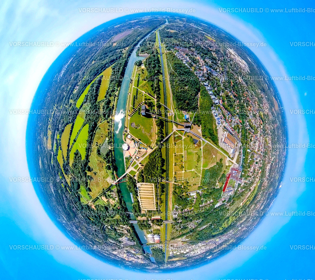 Gelsenkirchen240890549EmscherKanalNordSternPark | Luftbild, Nordsternpark Landschaftspark, Herkules von Gelsenkirchen Figur, Statue und Skulptur vom Künstler Markus Lüpertz auf dem Nordsternturm, Förderturm, Fluss Emscher und Rhein-Herne-Kanal, Erdkugel, Fisheye Aufnahme, Fischaugen Aufnahme, 360 Grad Aufnahme, tiny world, little planet, fisheye Bild, Heßler, Gelsenkirchen, Ruhrgebiet, Nordrhein-Westfalen, Deutschland
