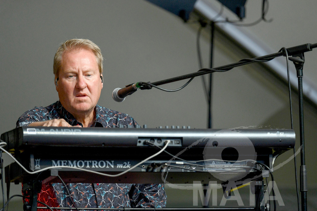 _DWA2553 | Jez Smith  von John Lees' Barclay James Harvest live bei einem Konzert in Serenadenhof Nürnberg, 01.07.2023 - Realisiert mit Pictrs.com