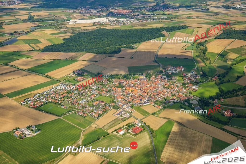 Luftaufnahme von Willanzheim - Die Luftaufnahme wurde 2025 vom UL-Flugzeug heraus erstellt ( keine Drohne ) - Hochauflösende Luftaufnahme - für professionelle Ausdrucke geeignet. Die Geschenkidee !Mit Lizenz und Bildrechte bestellbar