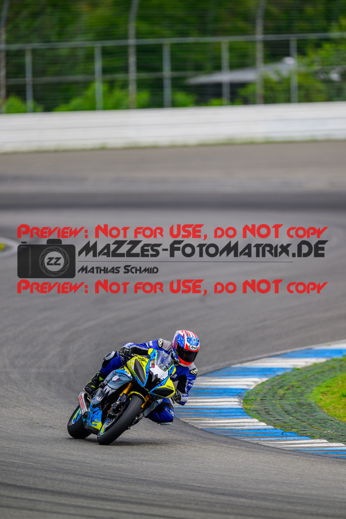 MaZZes_FotoMatrix_240615_6007705_7760 | ROT