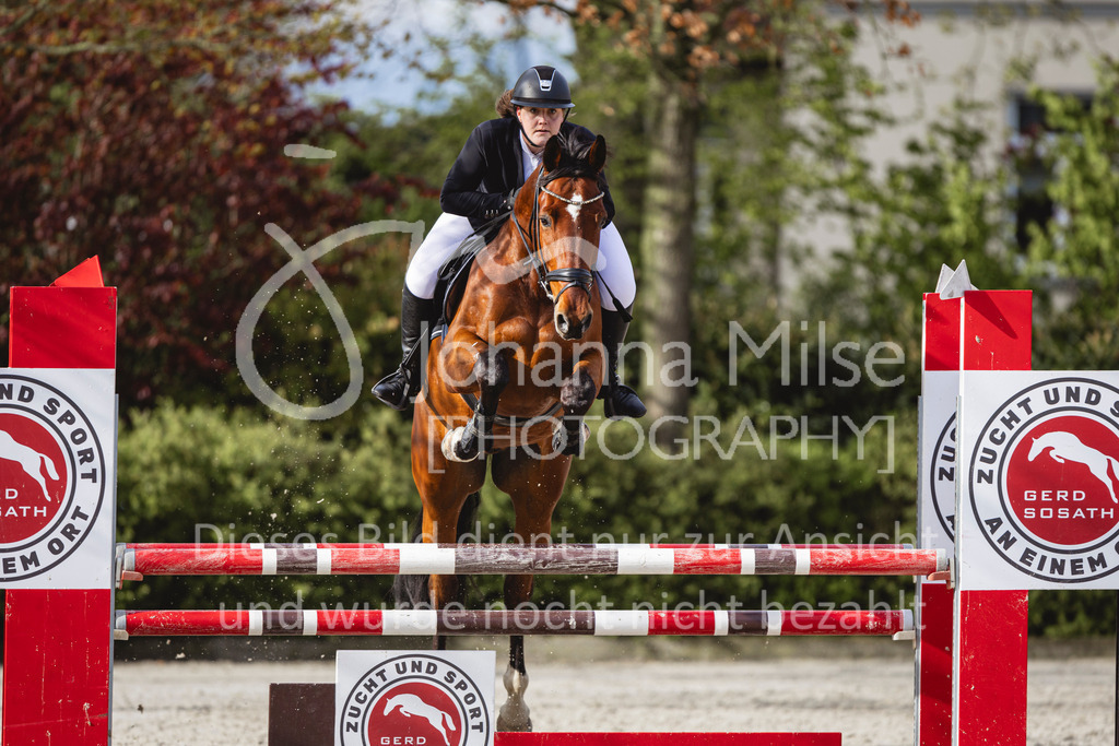 240424_Lemwerder_Stil-L-210 | Deine schönsten Turniermomente als professionelle Fotos! Entdecke hochwertige Pferdesport-Fotografie im Online-Shop. Jetzt Fotos finden & bestellen!