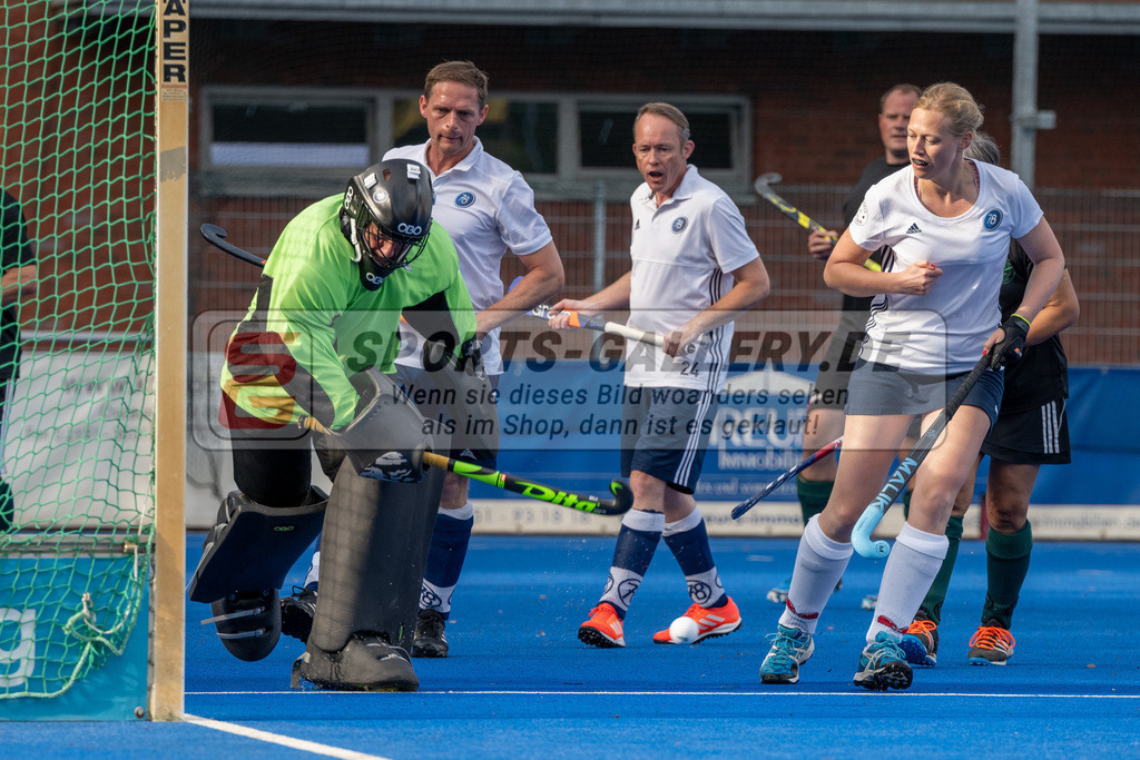 SFE_20240817_0220 | Krefeld, Deutschland, 17.08.2024:  European Cup for Recreational Hockey Players im KTHC Stadion Rot-Weiss Köln Tennis and Hockey Club am 17.08.2024 in Krefeld, Deutschland. (Foto von Stephan Fehrmann)Krefeld, Germany, 17.08.2024: European Cup for Recreational Hockey Players in KTHC Stadion Rot-Weiss Köln Tennis and Hockey Club at 17.08.2024 in Krefeld, Deutschland. (Foto from Stephan Fehrmann)