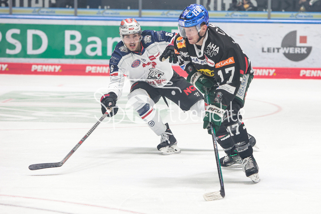 Augsburger Panther - Nürnberg ICE Tigers | Julius KARRER (NIT #6) im Duell mit Ryan KUFFNER (AEV #17)