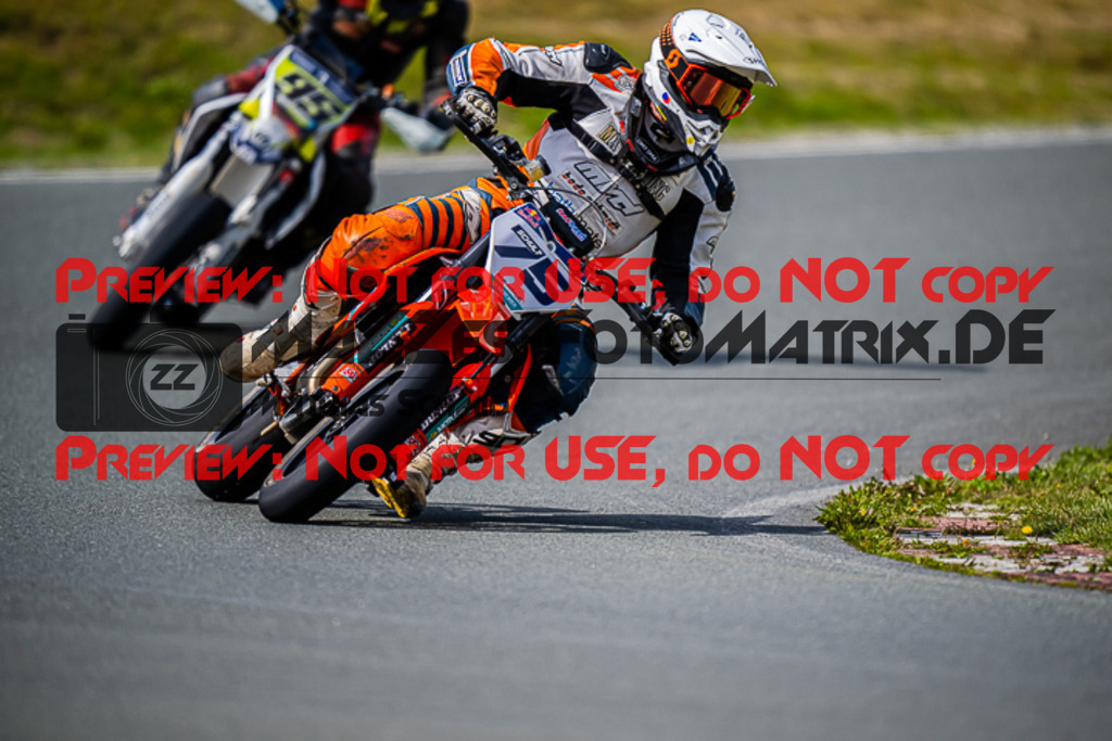 MaZZes_FotoMatrix_220904_9946 | UE40