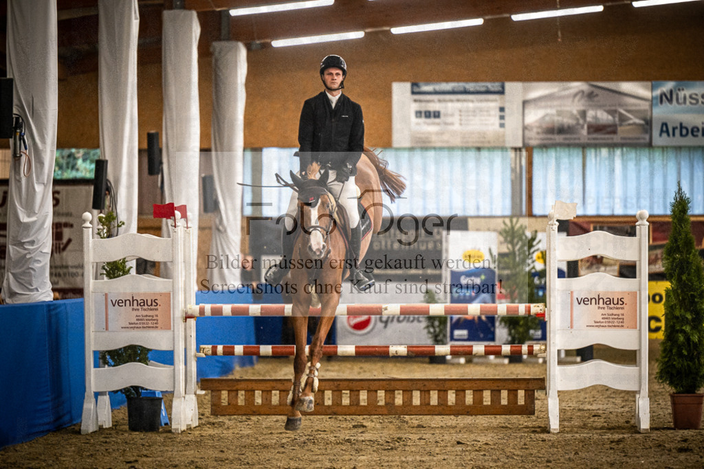 DOS_B1214 | Entdecke hochwertige Reitturnierfotos von Foto Oger. Professionell, emotional und authentisch – jetzt Lieblingsmomente im Shop bestellen.Deutschlandweite Turnierfotografie. - Realisiert mit Pictrs.com
