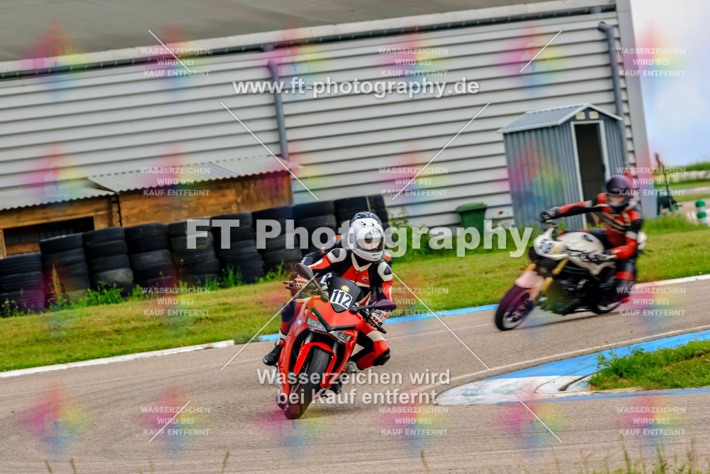 MotoTeam-8105 | Hier findet Ihr Bilder von Touristenfahrten auf der Nürburgring Nordschleife oder von anderen Veranstaltungen die ich besucht habe. Viel Spass beim Durch Schauen 