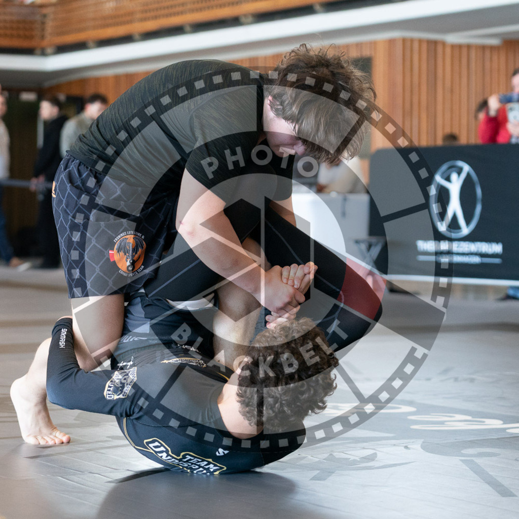 20250329PBB1485 | Fighters compete during the International Luta Livre (ILLCS) Germany IX Spring 2025 Competition spring on March 29, 2025 in Hannover, Germany.© Chiara Dazi