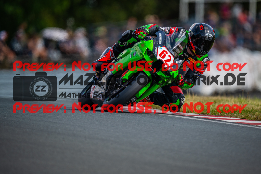 MaZZes_FotoMatrix_240726_6007705_4991 | STK