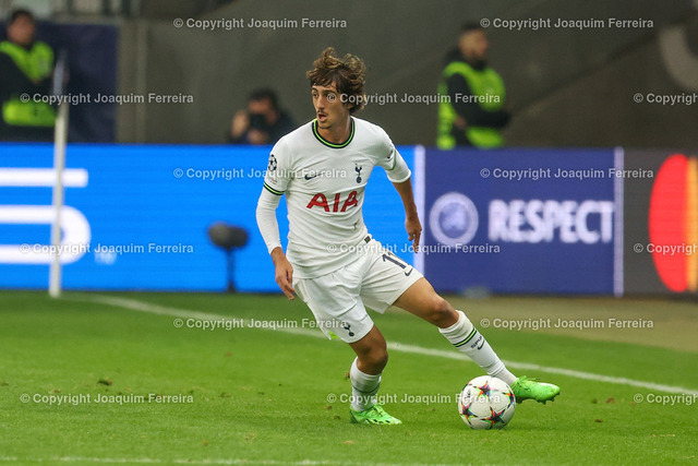 sgevstott_3212 | 04.10.2022 xjfx  Fussball Champions League Group D Eintracht Frankfurt - Tottenham Hotspur emspor,  v.l., Bryan Gil (Tottenham Hotspur) FREISTELLER


(DFL/DFB REGULATIONS PROHIBIT ANY USE OF PHOTOGRAPHS as IMAGE SEQUENCES and/or QUASI-VIDEO) - Realisiert mit Pictrs.com