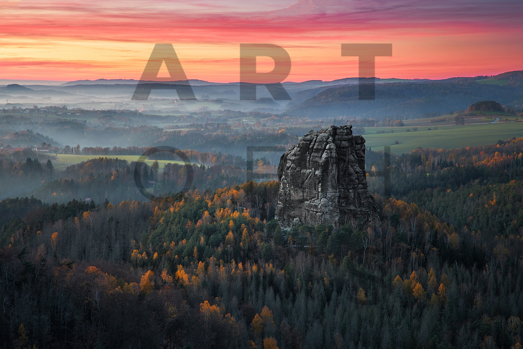 Ein Hans Fineart Original | Entdecke die Kunst von Hans Fineart - Fotografien für dein Zuhause. Verwandle deine Wände mit einzigartigen Kunstwerken und bringe die Schönheit der Welt in dein Leben. Bestelle jetzt und schaffe einen Ort der Inspiration und Eleganz.