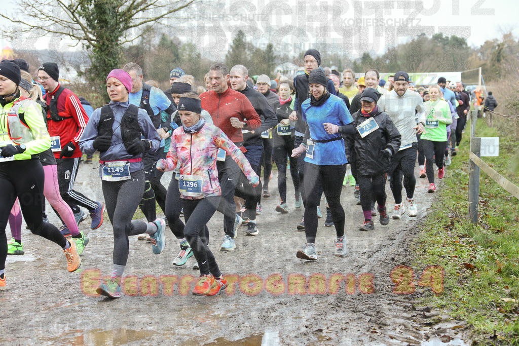 241208_0927_EX1_3742 | Sportfotografie im Rhein-Sieg Kreis, Köln, Bonn, NRW, Rheinland Pfalz, Hessen, etc. Unser Tätigkeitsfeld umfasst den Laufsport vom Volkslauf über den Marathon, Duathlon, Triathon bis zum Ultralauf wie Kölnpfad Ultra oder Schindertrail.