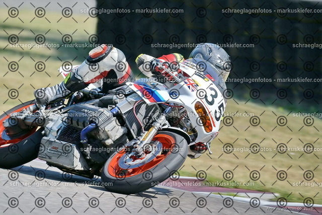 26bc03-1323 | markuskiefer.com - Realisiert mit Pictrs.com