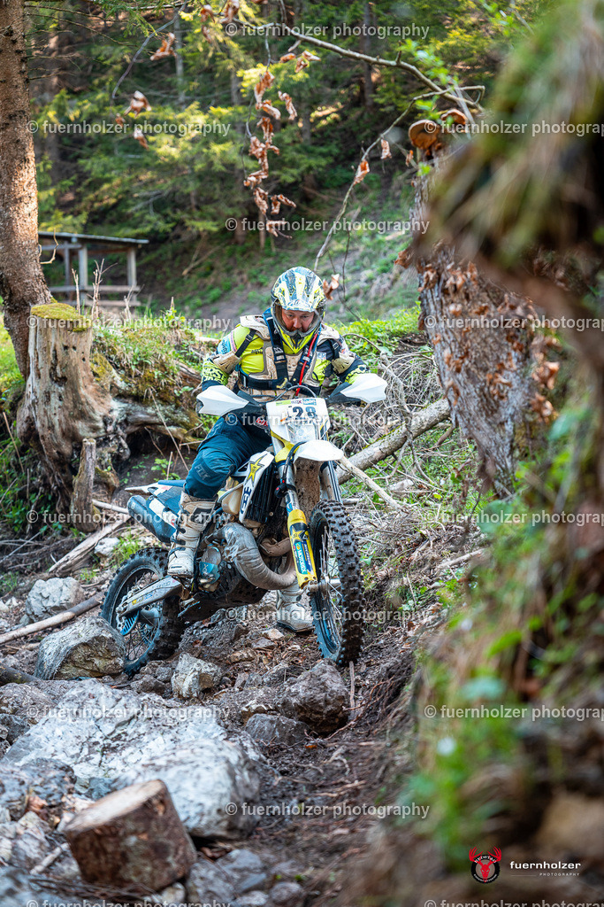 fuernholzer_250501-C1-243 | Fotografische Impressionen von der Red Stag Enduro Extreme by fuernholzer-photography.com. Endurosport in Österreich fotografisch festgehalten von fuernholzer. Auftragsfotografie für Private, Gewerbefotos und Industriefotografie. Eventfotografie, Sportfotografie und Motorsportfotografie. Anbieter von Fotoworkshops, Fototraining, fotografischen Vorträgen und Fotoseminaren.