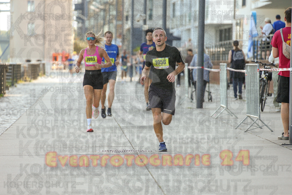 250920_1445_EX1_7435 | Sportfotografie im Rhein-Sieg Kreis, Köln, Bonn, NRW, Rheinland Pfalz, Hessen, etc. Unser Tätigkeitsfeld umfasst den Laufsport vom Volkslauf über den Marathon, Duathlon, Triathon bis zum Ultralauf wie Kölnpfad Ultra oder Schindertrail.