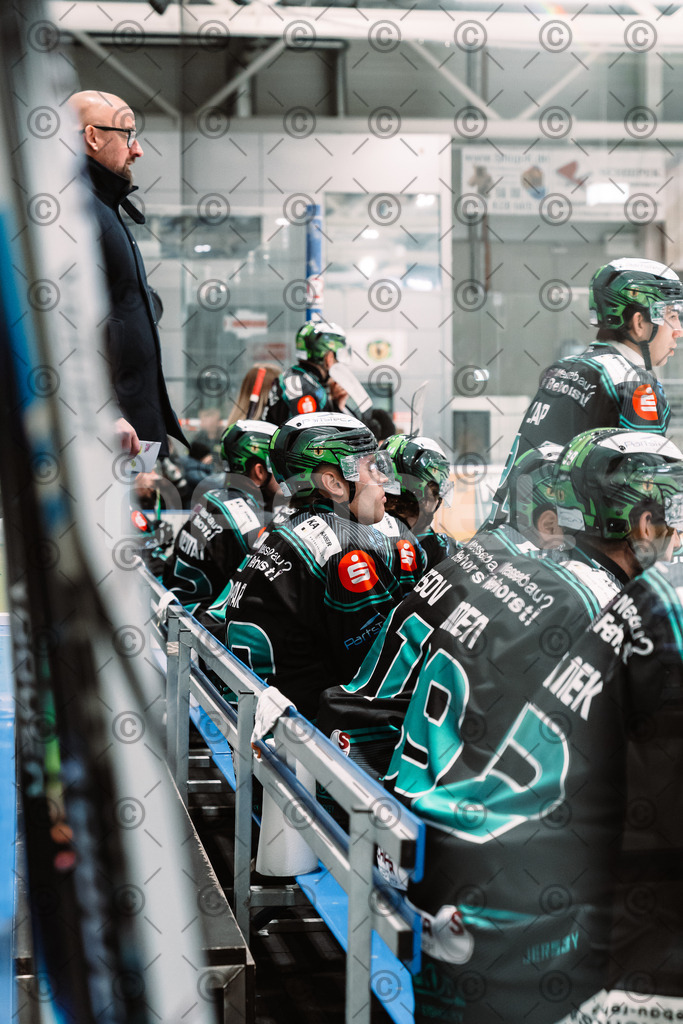Alligators_vs_Fuessen_26.10.2025-047 | Höchstadt Alligators Fotogalerie: Eishockey-Action aus Franken. Professionelle Spielfotos, Portraits & Stadionbilder zum Download. Jetzt entdecken! - Realisiert mit Pictrs.com