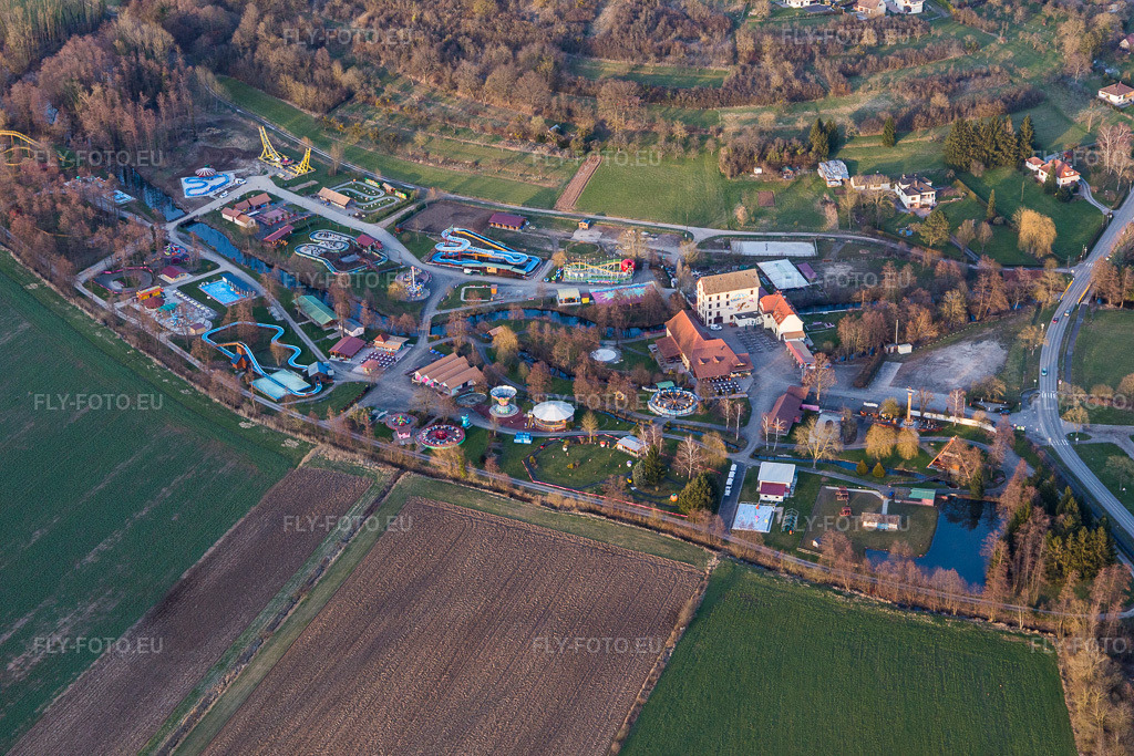 Vue aérienne: Centre de loisirs - Parc d'attractions Didiland à Morsbronn-les-Bains dans le département Bas Rhin, France. Photo: IMG_104987.jpg prise le 21/03/2018 par Werner Riehm/FLY-FOTO.eu – Résolution de l'original: 5472 x 3648 px