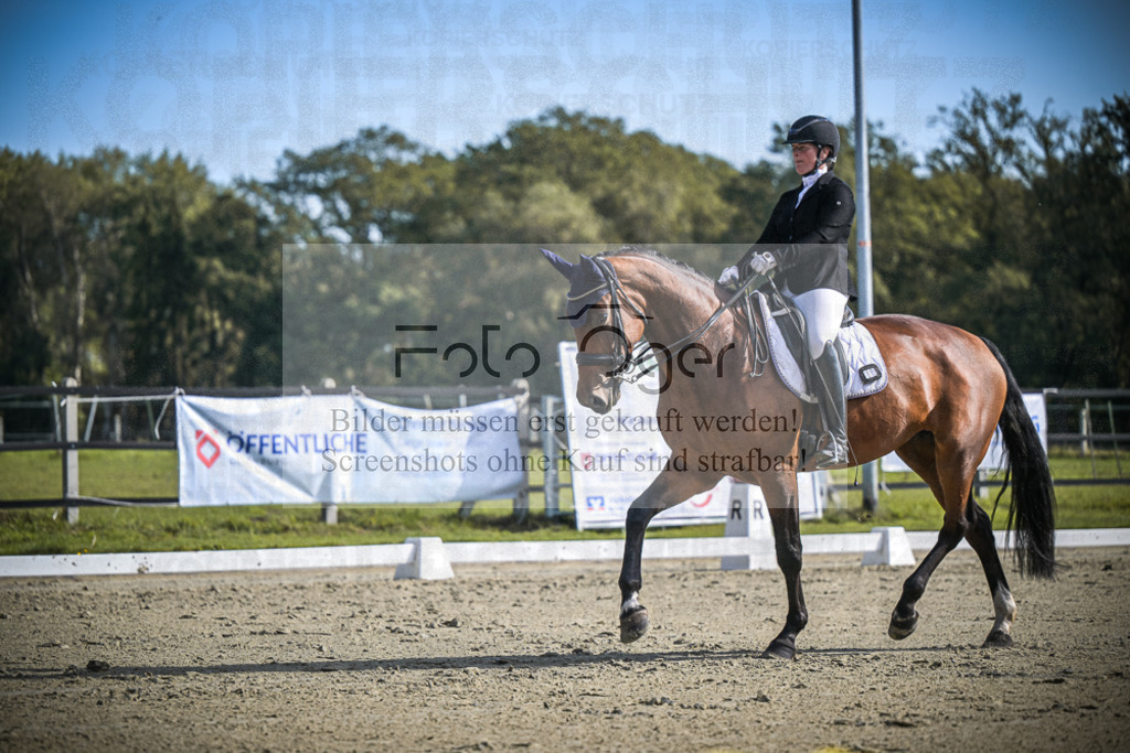 DOS_1359 | Entdecke hochwertige Reitturnierfotos von Foto Oger. Professionell, emotional und authentisch – jetzt Lieblingsmomente im Shop bestellen.Deutschlandweite Turnierfotografie. - Realisiert mit Pictrs.com
