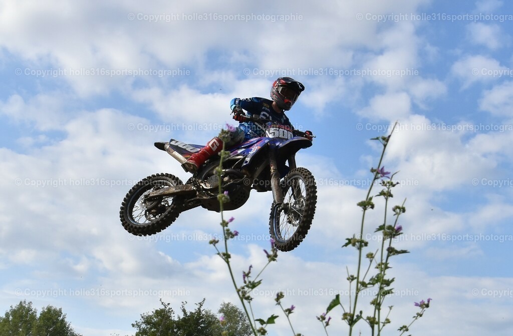 DSC_0402 (2) | Sportfotografie , Motorsport, Motoross, Reitsport, Mointainbike, Enduro,
Landschaft , Outdoor, Eventfotografie, Landschaft, Bilder online bestellen - Realisiert mit Pictrs.com