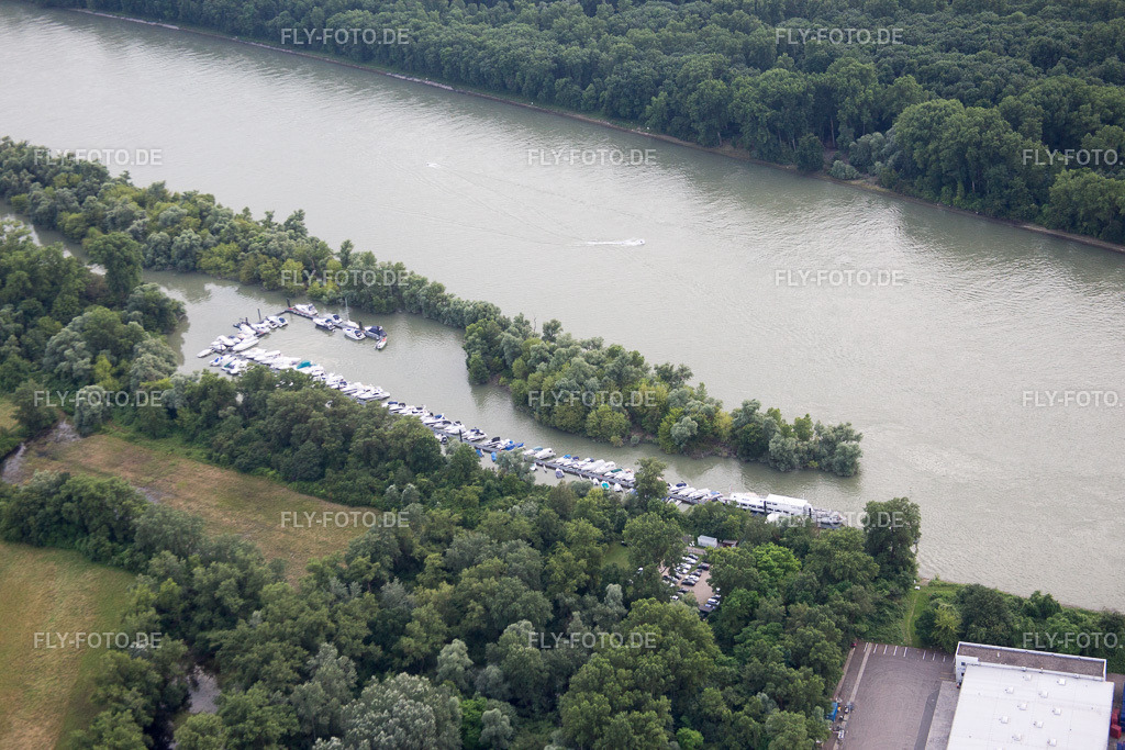 Yachthafen | Luftbild: Yachthafen im Ortsteil Rheinau in Mannheim im Bundesland Baden-Württemberg in Deutschland. Foto: IMG_090954.jpg vom 04.07.2016 durch Werner Riehm/FLY-FOTO.de - Realisiert mit Pictrs.com
