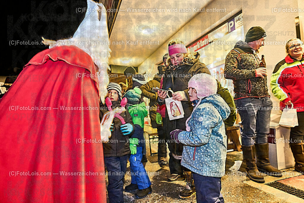 ALP5117_SKIVERLEIH-Nikolaus_Lackenhof | (C)FotoLois.com, Alois Spandl. SPORT2000-Nikolausempfang und Ötscherteufeln in Lackenhof im Skisportzentrum, Sa 9. Dez. 2023.
