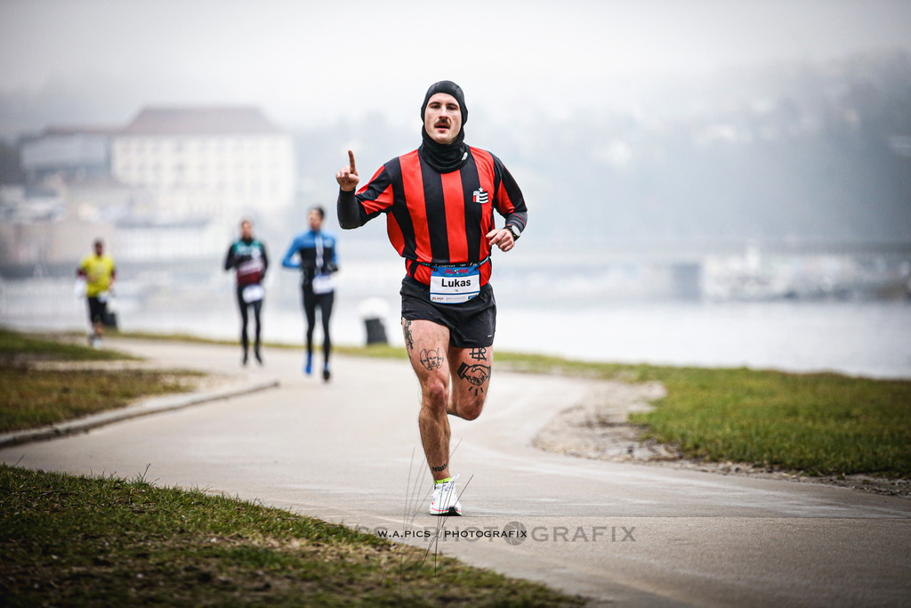 ..... | Linz, AUSTRIA,14. Dezember 25, ALOHA WINTERLAUF DEZEMBER 25 , Image shows: Photo: WAPICS / Andreas Willdoner