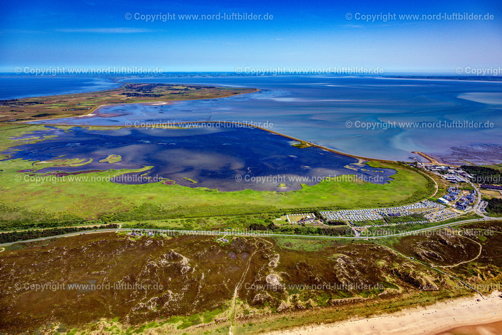 Sylt_Rantum_Rantumbecken_ELS_6515210625 | RANTUM (SYLT) 21.06.2025 Ortsansicht an der Meeres-Küste der Nordsee und das Rantum Becken (Sylt) im Bundesland Schleswig-Holstein. // Townscape on the seacoast of North Sea in Rantum (Sylt) in the state Schleswig-Holstein. Foto: Martin Elsen
