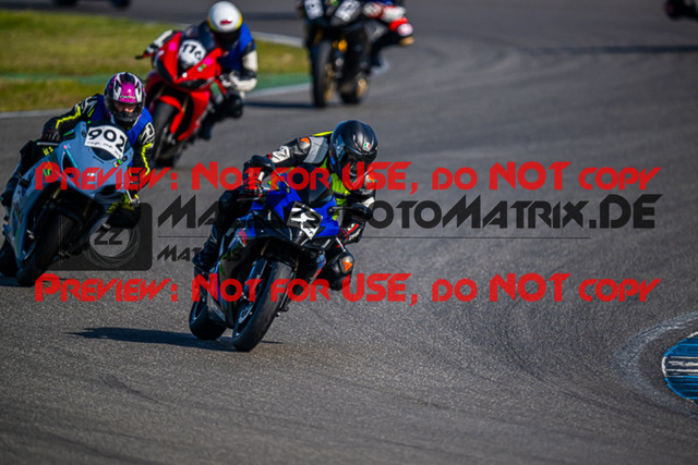 MaZZes_FotoMatrix_230410_3522 | INST