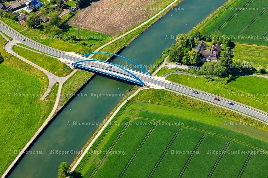 Luftbilder Unna Lünen-1306 | Luftbild Straßen- Brückenbauwerk über den Datteln-Hamm-Kanal an der Gahmener Straße in Lünen im Ruhrgebiet im Bundesland Nordrhein-Westfalen, Deutschland - Realisiert mit Pictrs.com