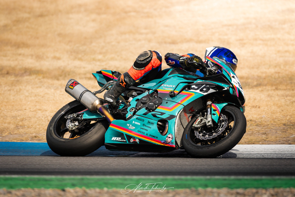 Ducati Trackday Hockenheimring 2026 | Entdecken Sie die faszinierende Welt von Alexander Tschuncky Arts: Kreative Fotografie, atemberaubende Automobilkunst und hochwertiger Bilderdruck. Lassen Sie sich inspirieren! - Realisiert mit Pictrs.com
