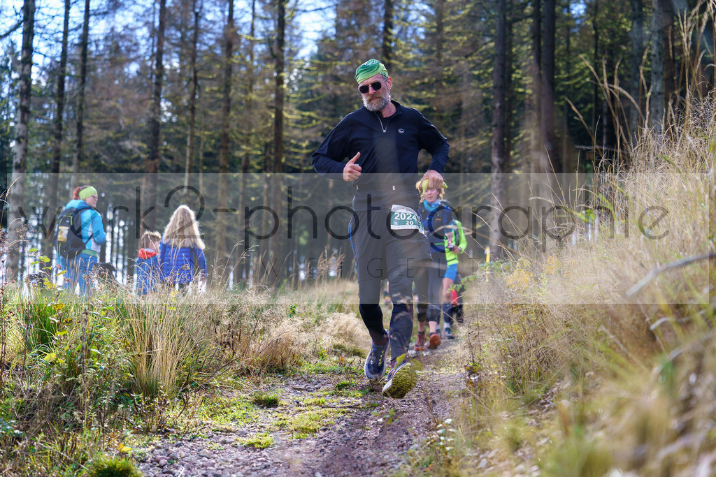 Herbstlauf 2024 | Rennsteig-Herbstlauf von Neuhaus am Rennweg nach Masserberg am 6. Oktober 2024