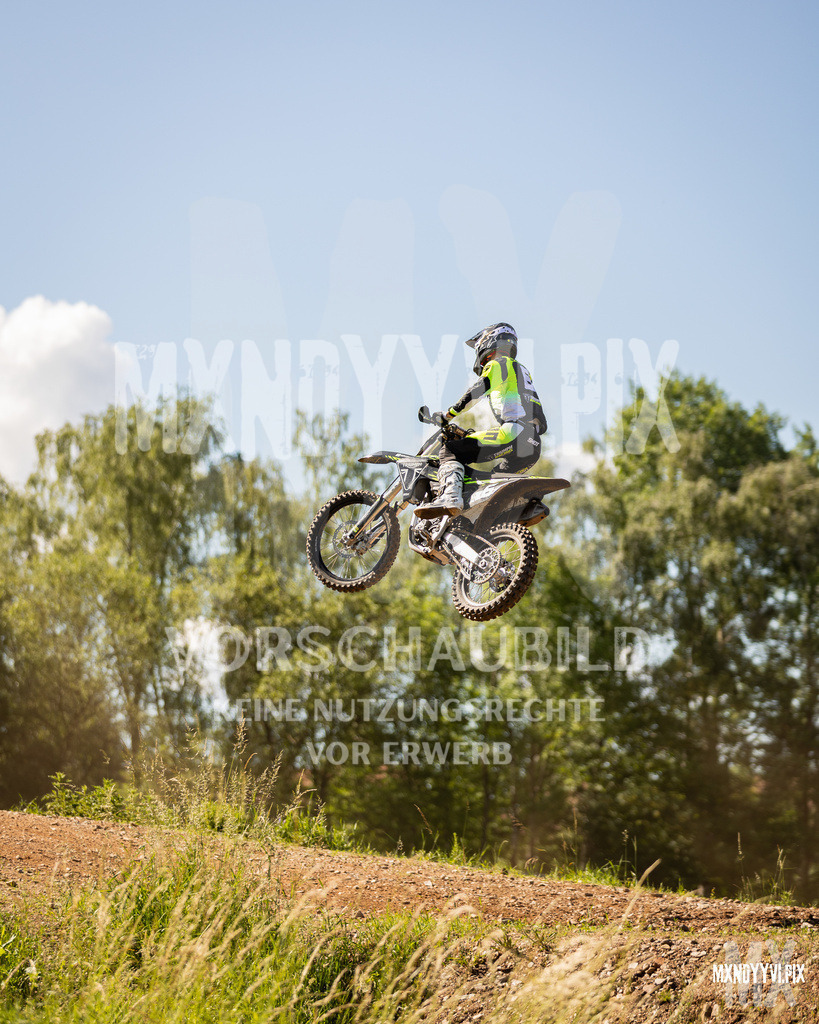 866A0878 | mxndyyvipix