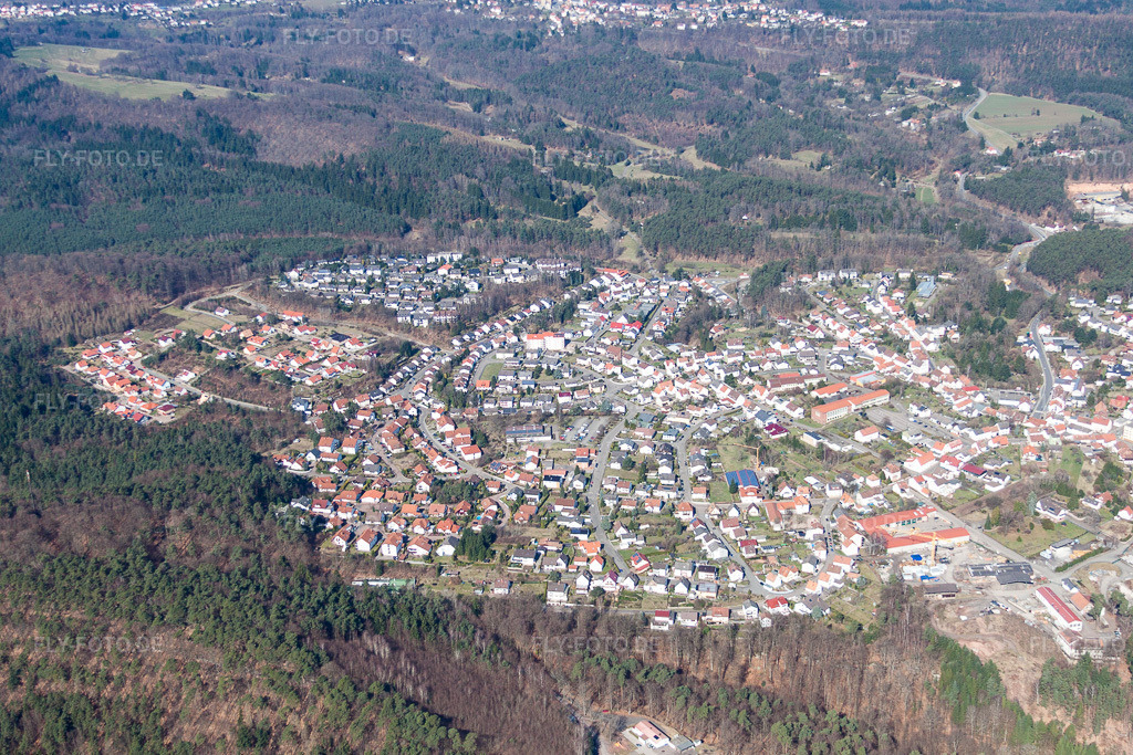 Luftbild: Ortsansicht der Straßen und Häuser der Wohngebiete in Lemberg im Bundesland Rheinland-Pfalz in Deutschland. Foto: IMG_38425.jpg vom 20.03.2011 durch Werner Riehm/FLY-FOTO.de