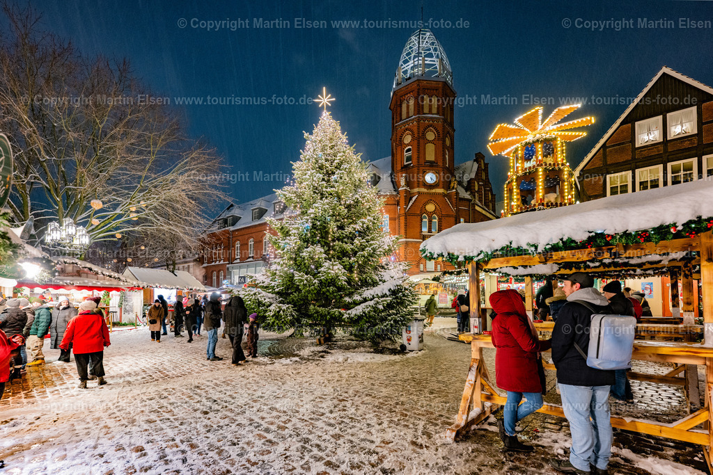 Stade Weihnachtsmarkt Pferdemarkt Schnee Winter_ELS_8418051223 | Stader Weihnachstmarkt - Realisiert mit Pictrs.com