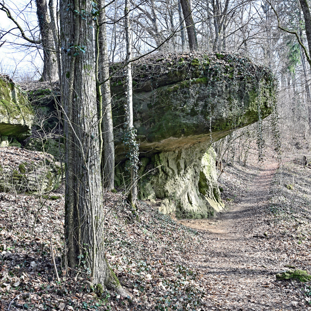 Felsen02q | lucisnaturbilder - Realisiert mit Pictrs.com