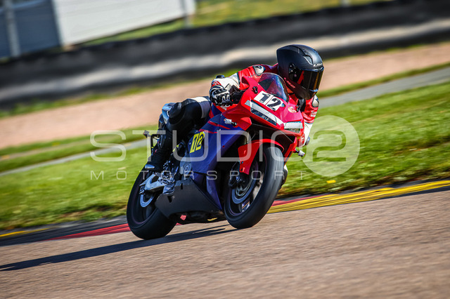 0012-250919SR-001_12 | Deine Full-Service-Agentur für ✔️Videoproduktionen und ✔️Motorsportfotografie Jetzt Angebot anfragen!