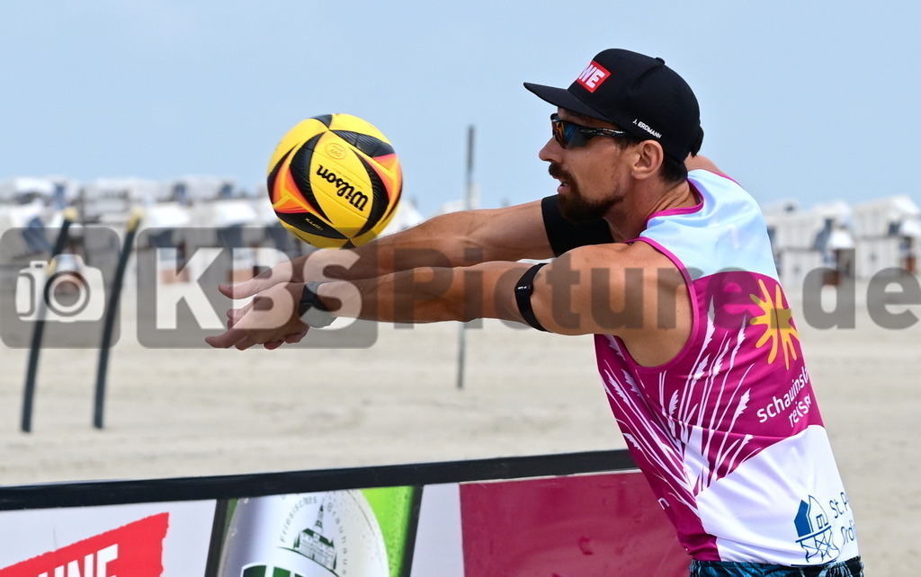 KBS Picture_Rock-The-Beach_Beachvollyball_057 | Erdmann Jonathan (1. Beachclub Kiel) ,Rock the Beach - die Nationale Beach-Vollyball Serie mit Festival-Charakter auf der Sandbank Strand in Ording vom 04.07. - 06.07.2025 , Qualifikation zur Deutschen Meisterschaft , - Realisiert mit Pictrs.com