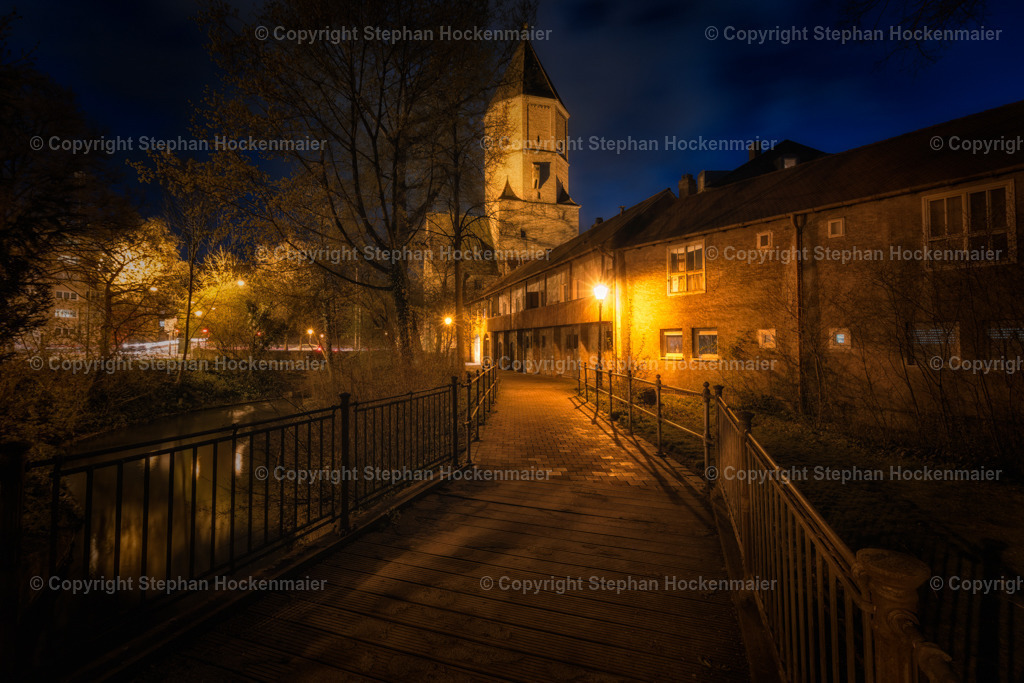 Jakobertor in der Nacht | Jakobertor Augsburg in der Nacht - Realisiert mit Pictrs.com