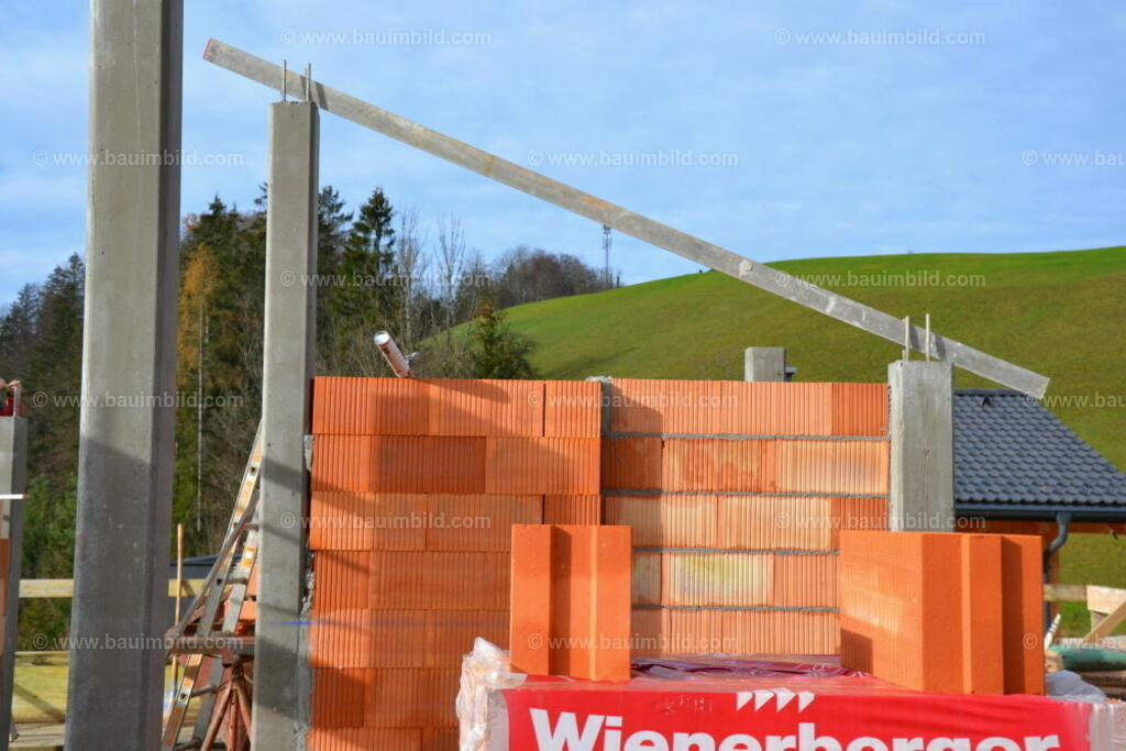 bib-lg07-mauerarbeiten-0166 | Nach LV-Leistungsgruppen sortierte Detailfotos über den Bau eines Hauses. Alle Hausbau-Bilder direkt vom Urheber und Autor der Website Haus-Selber-Bauen.com