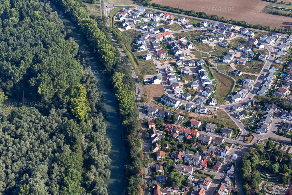 Luftbild: Neubaugebiet Altrheinbogen in Ketsch im Bundesland Baden-Württemberg in Deutschland. Foto: IMG_122717.jpg vom 11.09.2020 durch Werner Riehm/FLY-FOTO.de
