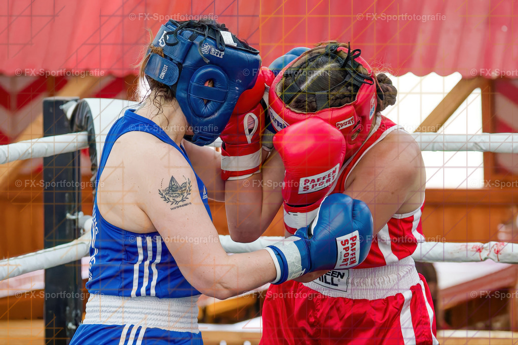 Boxkampf Frauen 17 | Sportfotos und Eventgalerien von FX-Sportfotografie: Fußball, Basketball, Futsal, American Football und weitere Sportarten ansehen und direkt bestellen. - Realisiert mit Pictrs.com