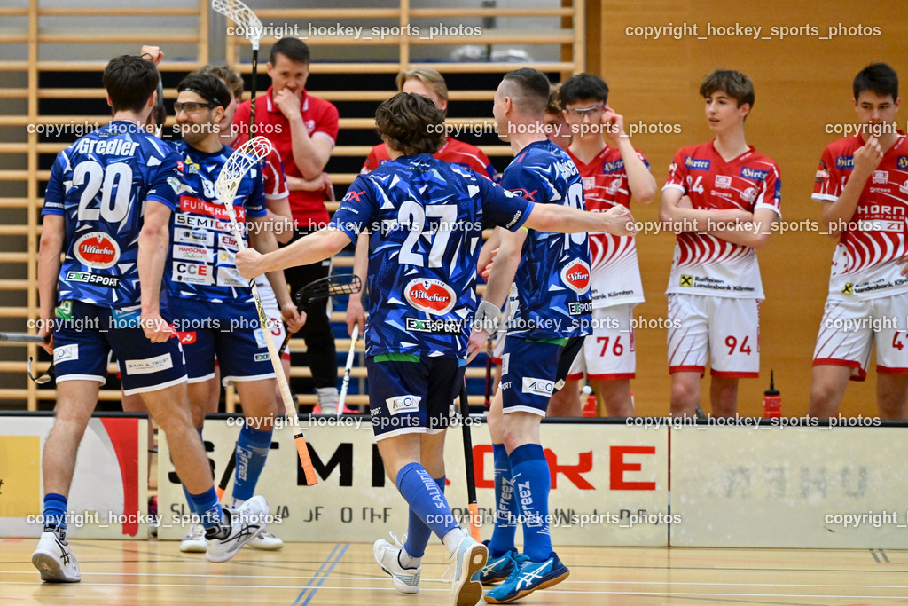 VSV Unihockey vs. KAC Floorball | Jubel VSV Unihockey Mannschaft, #27 Lukas Florianschitz VSV Unihockey, #20 David Gredler VSV Unihockey, #30 Christoph Steiner VSV Unihockey, VSV Unihockey vs. KAC Floorball, VSV Unihockey vs. KAC Floorball am 12.04.2025 in Villach (Ballspielhalle St. Martin), Austria, (Photo by Bernd Stefan)
